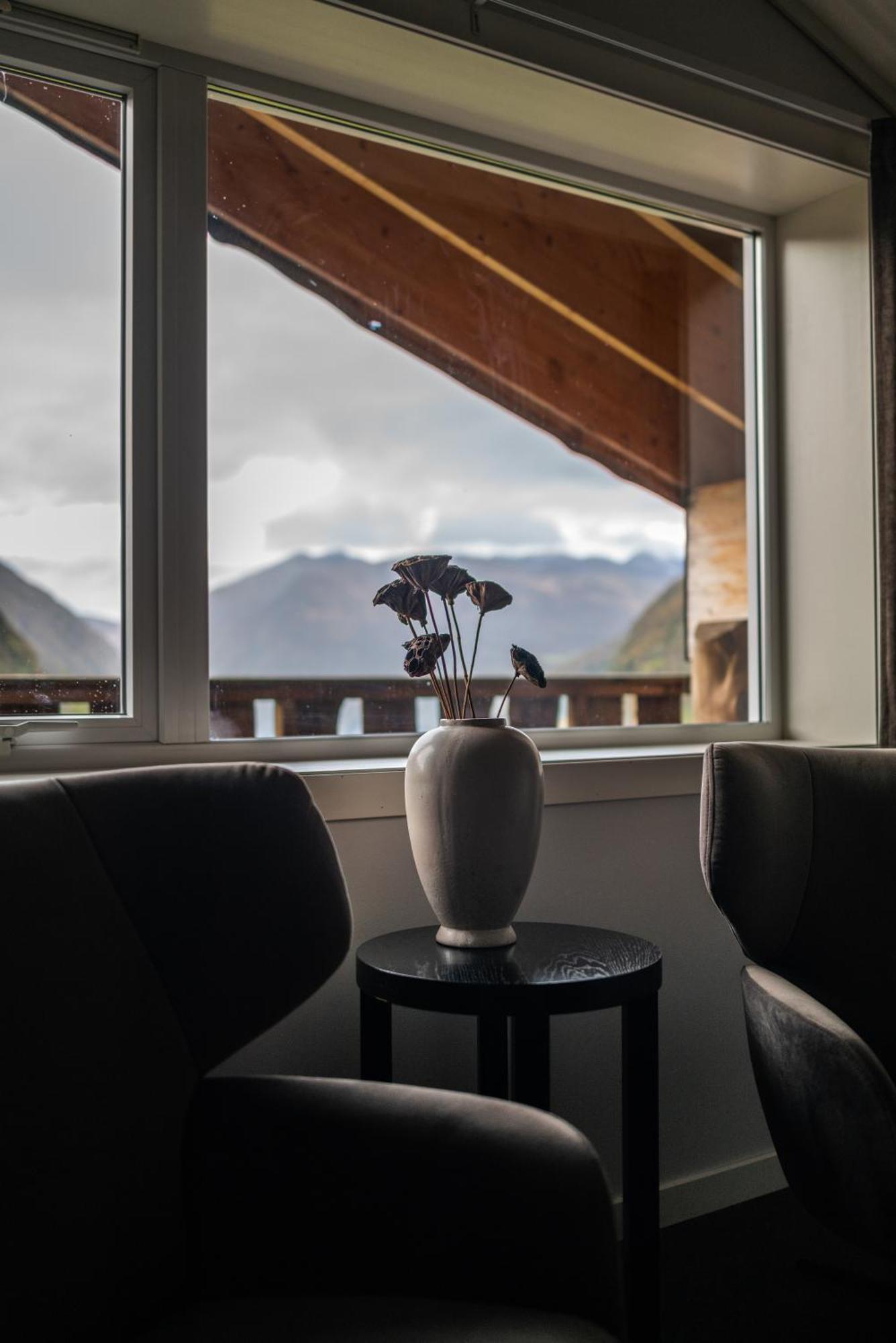 Blatind Boutique Hotel Stordal Exterior photo