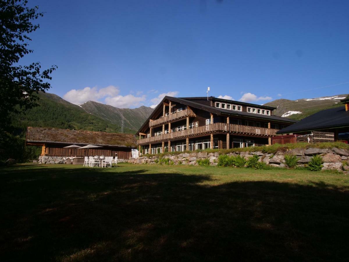 Blatind Boutique Hotel Stordal Exterior photo